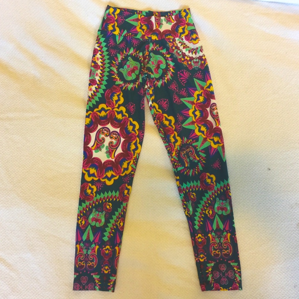 Liquido women’s small colorful athletic leggings